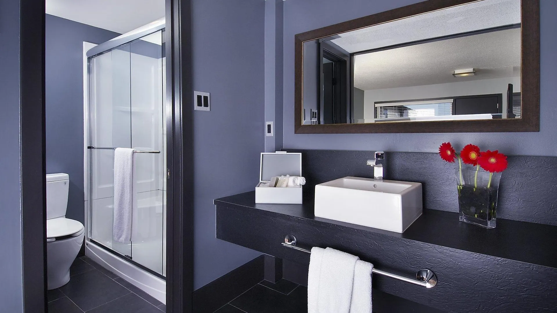 Centro Motel YYC